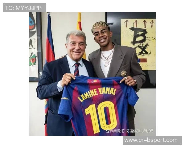 FC26年度蓝球员候选名单公布亚马尔拉菲中场入选梅西C罗再度争夺荣誉