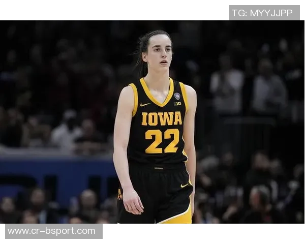 文班赞克拉克大学表现令人敬畏男女篮球场上她的表现令人惊叹不已