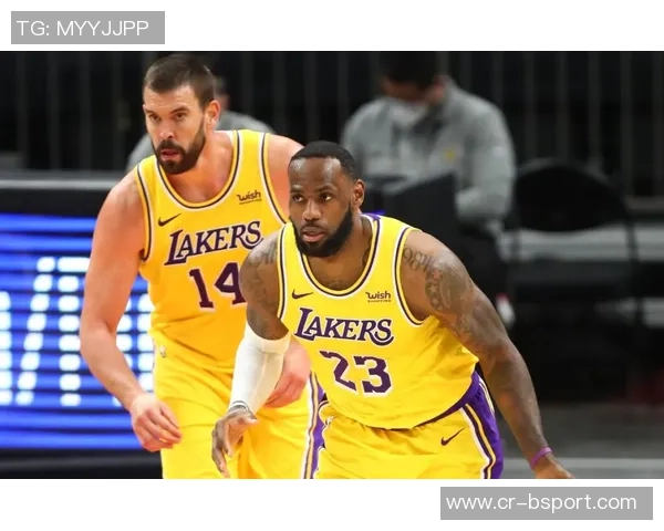 布朗谈球队信念：学习与成长助力球员提升表现